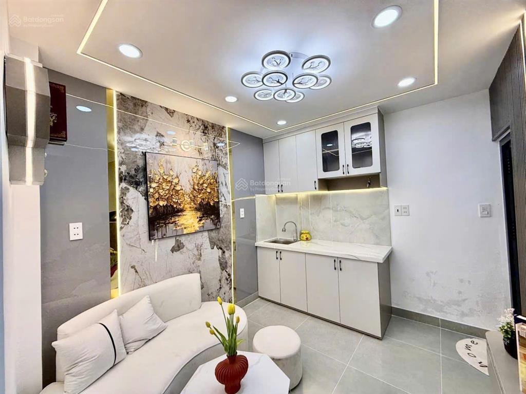 Vị trí siêu hiếm nhà bán.  2,55 tỷ  nguyễn thượng hiền, bình thạnh