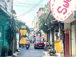 Cần bán gấp nhà đẹp hẻm 2 sẹc cách mạng tháng 8, tân bình, nở hậu, 1 trệt 2 lầu 1 sân thượng