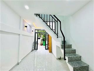 2,85 tỷ có nhà cạnh mặt tiền, gần 20m² 2 tầng 2pn, bình thạnh, nở hậu tài lộc, hoàn công đủ