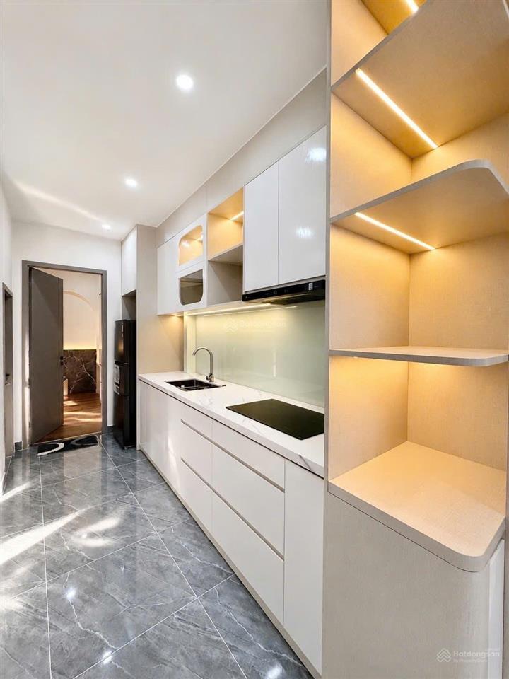 Nhà đẹp ở ngay  nguyễn công trứ, bình thạnh  gần 50m  2 tầng  3pn 2wc  giá 6.95 tỷ