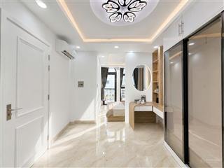Kinh đô thời trang lê văn sỹ giáp q3  41m2 x 4 tầng sân thượng mới cứng