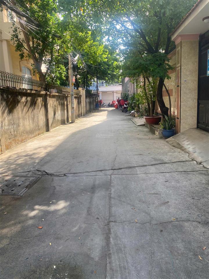 Nhà hẻm xe hơi  ngay sát vạn phúc city  giá chỉ 8 tỷ