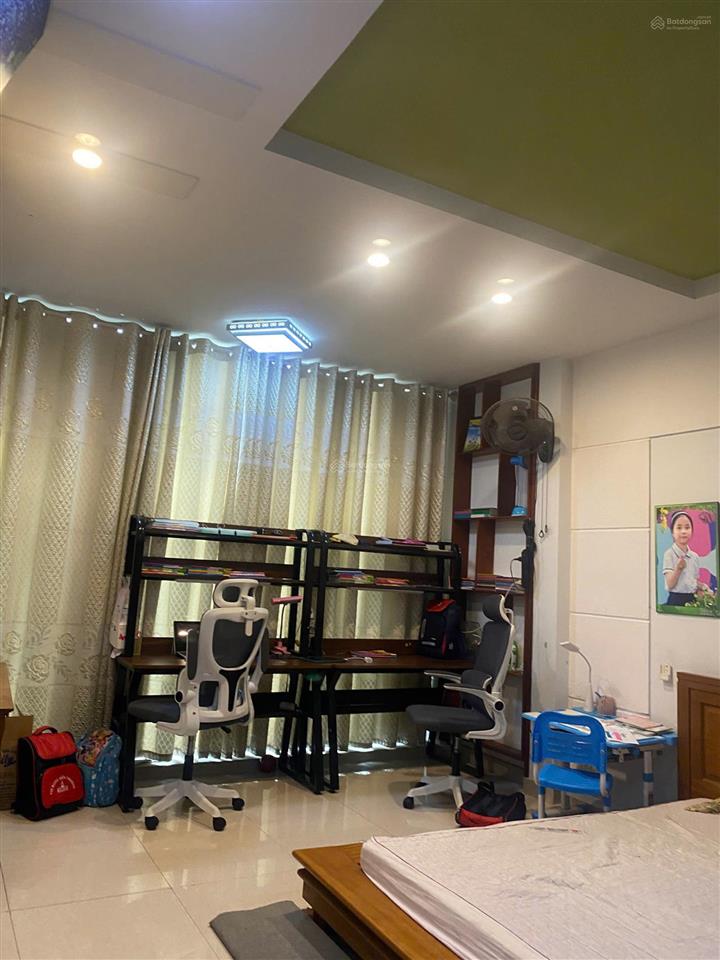 Nhà hẻm xe hơi  ngay sát vạn phúc city  giá chỉ 8 tỷ