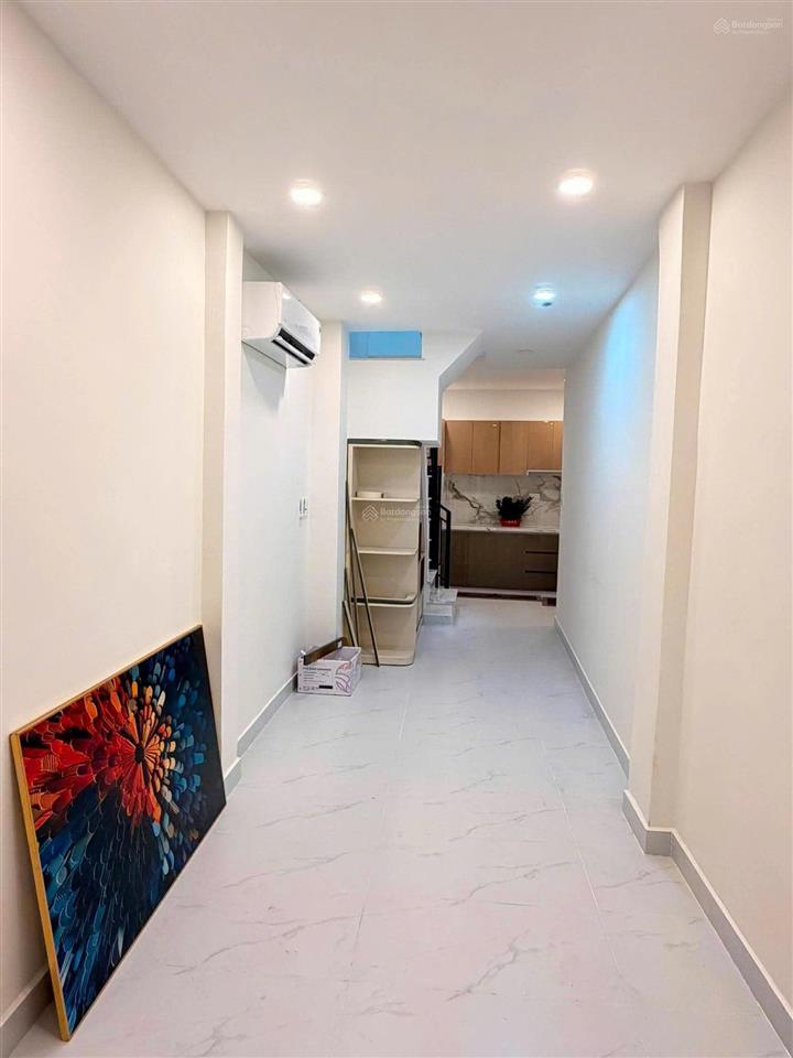 Siêu phẩm cạnh mặt tiền ngay nguyễn văn trỗi phú nhuận giáp quận 3, 35m2 2 tầng, nở hậu, 4.9 tỷ tl