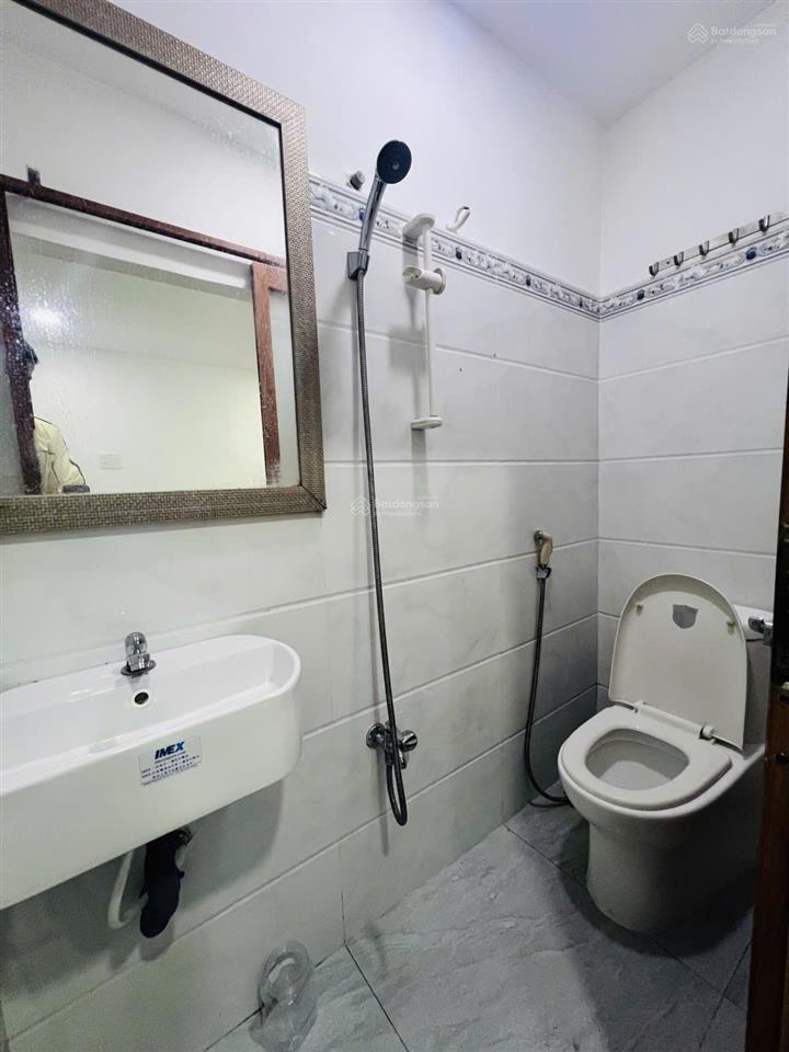 Sát chợ bà chiểu  nhà mới 2 tầng full nt  3pn gần 40m²  chỉ 4.95 tỷ