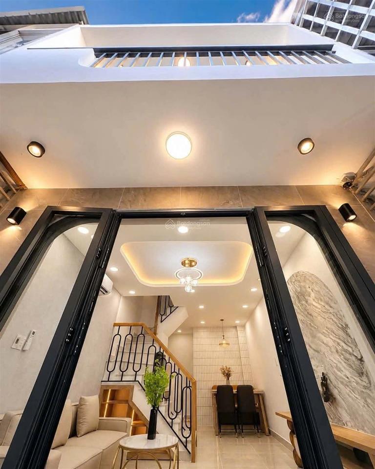 Ngay chợ bà chiểu bùi hữu nghĩa, p. gia định  24m2 3 tầng 4pn 3wc 5.25 tỷ