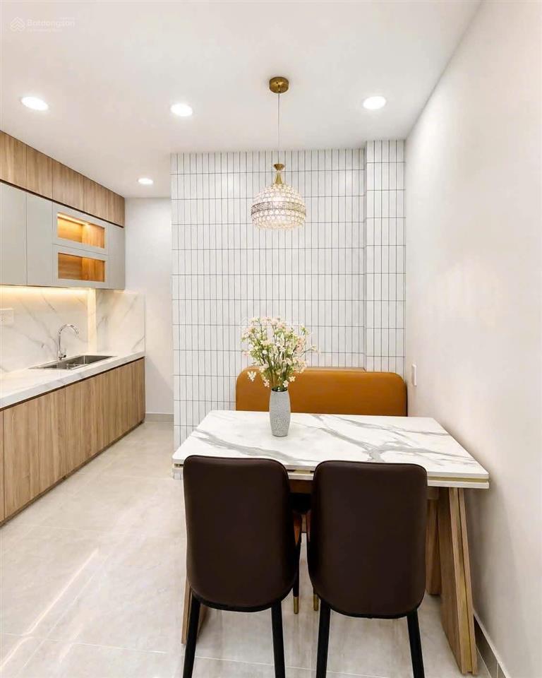 Ngay chợ bà chiểu bùi hữu nghĩa, p. gia định  24m2 3 tầng 4pn 3wc 5.25 tỷ