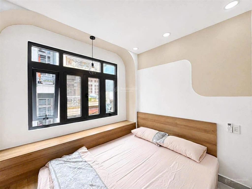 Hẻm xe hơi đậu trước nhà bùi hữu nghĩa, phường gia định, bình thạnh  4 tầng 3pn 3wc 6.75 tỷ
