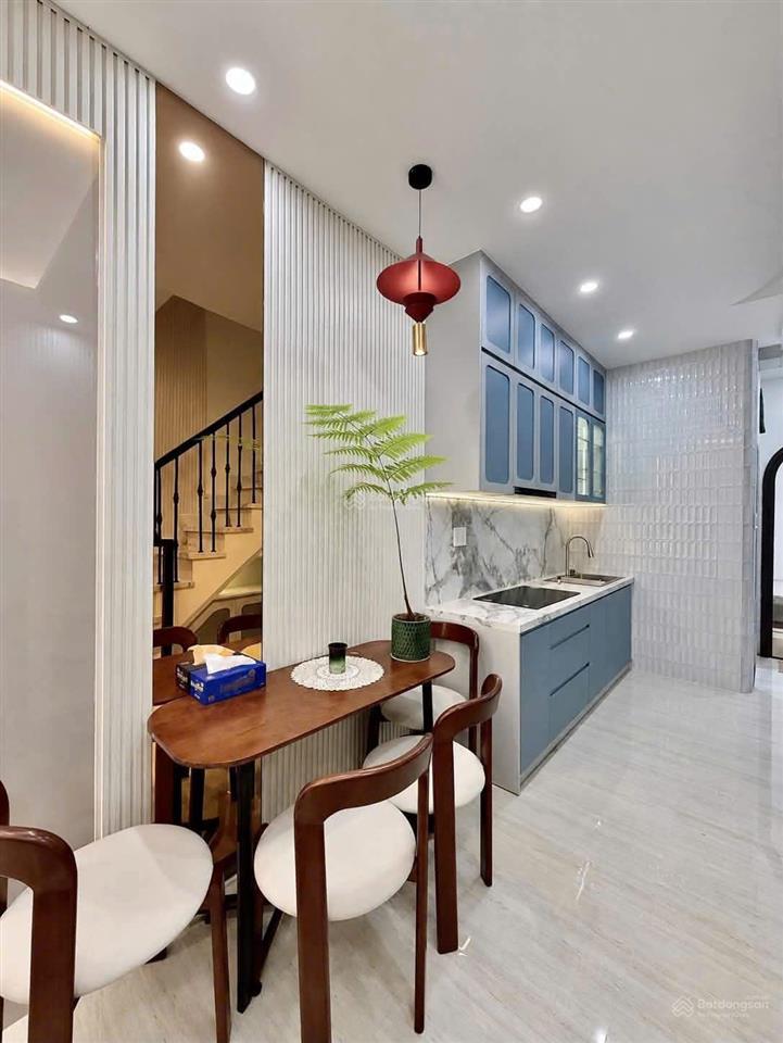 Nhà đẹp ở ngay nguyễn kiệm, p. đức nhuận, phú nhuận  41m 3 tầng 4pn 5wc 6.89 tỷ