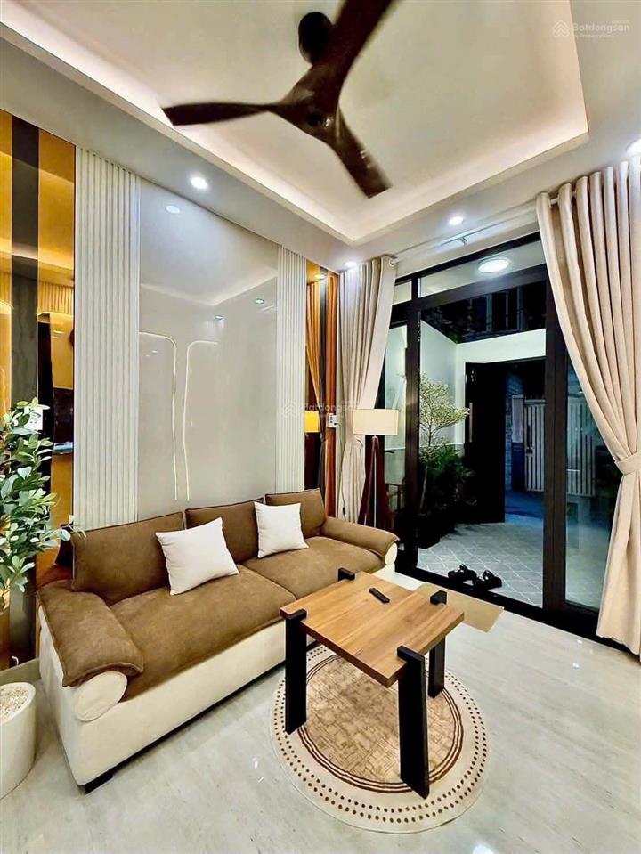 Nhà đẹp ở ngay nguyễn kiệm, p. đức nhuận, phú nhuận  41m 3 tầng 4pn 5wc 6.89 tỷ