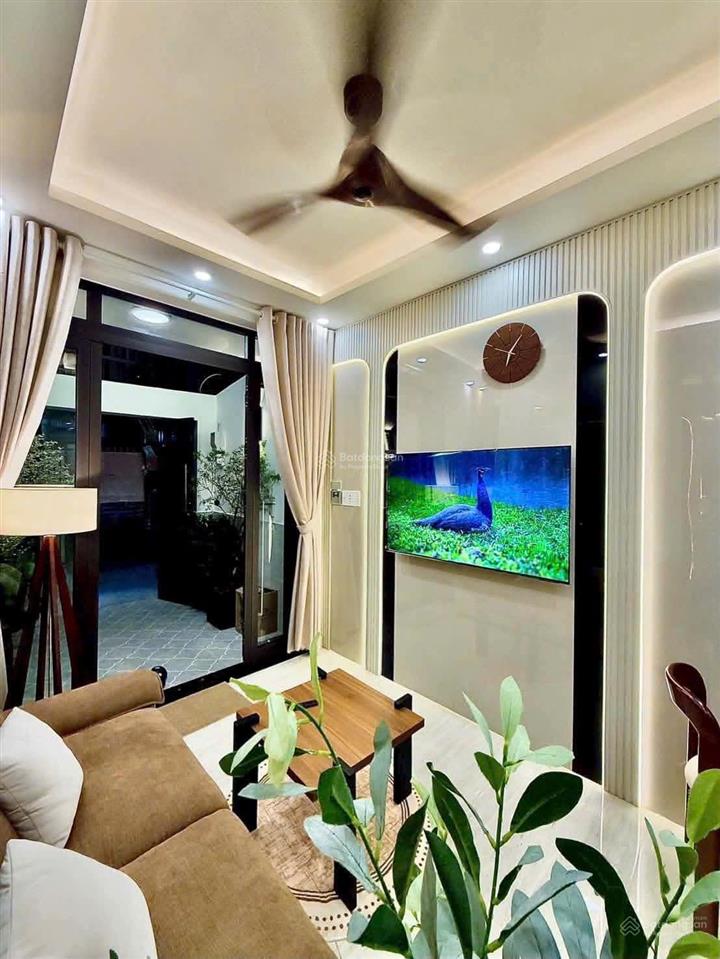 Nhà đẹp ở ngay nguyễn kiệm, p. đức nhuận, phú nhuận  41m 3 tầng 4pn 5wc 6.89 tỷ