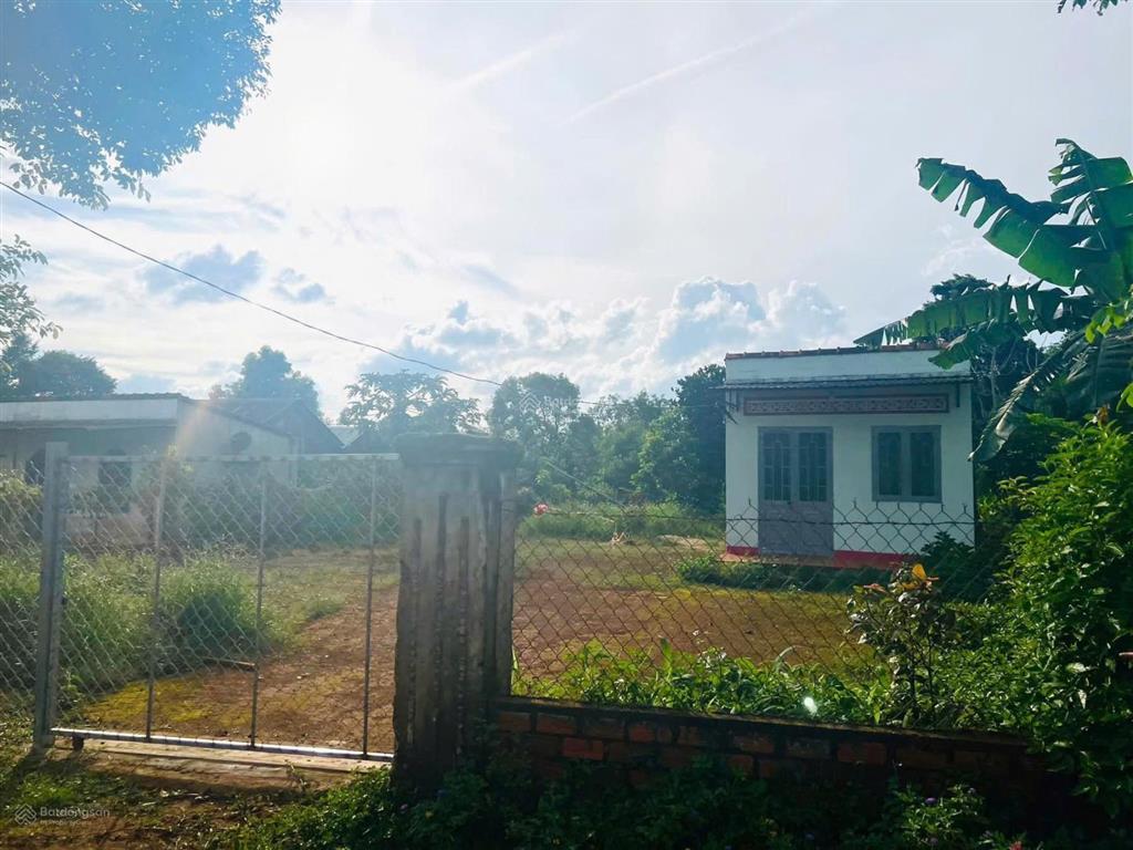 350m2 sẵn thổ 100m2, thành phố pleiku, nhà cấp 4 sẵn, nở hậu 15m, 990 triệu