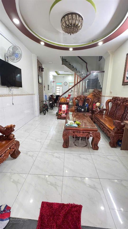 Nhà 4 tầng nguyễn chí thanh (4.1x13)m | cách hẻm xe hơi 30m
