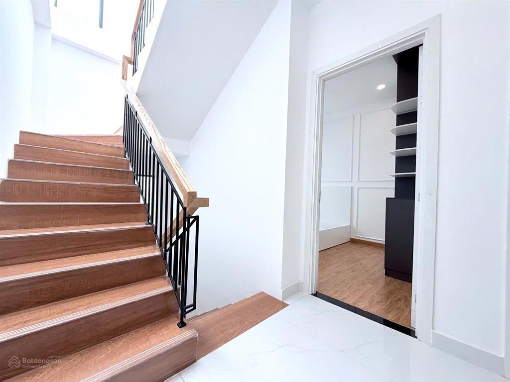 [7.5 tỷ] nhà bề thế 4 tầng lạc long quân (5x13)m | nhà mới vào ở liền