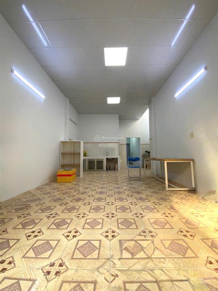 Nhà cấp 4 lê thị bạch cát (4.8x18)m | cách mặt tiền 30m  hợp đồng thuê 10 triệu/tháng