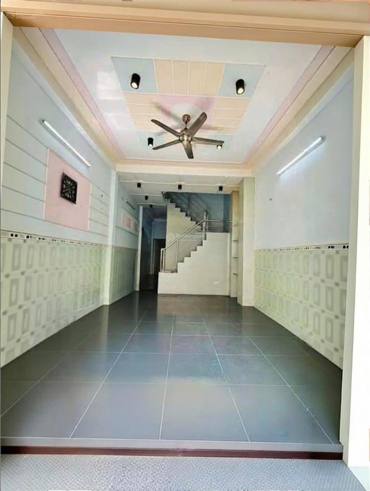 Nhà 4 tầng ngay lê đại hành (4x12)m  hẻm xe hơi tới nhà