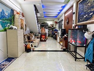 Nhà lạc long quân (3.75x11.4)m | cách 30m ra hẻm xe tải