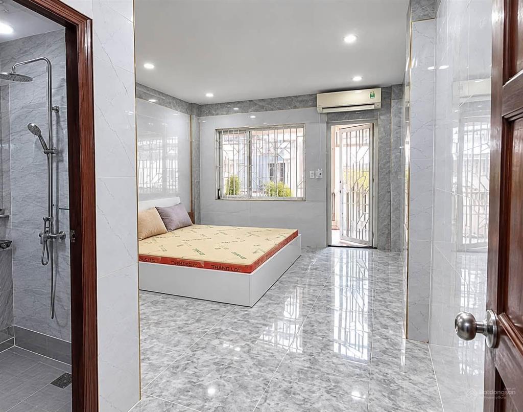 Mặt tiền 5 tầng tân khai (3.8x10)m | đường nhựa 12m * sát bên quận 5