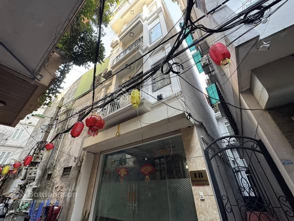 Hiếm có khó tìm nha lô góc thang máy kim ngưu ô tô thông kinh doanh.