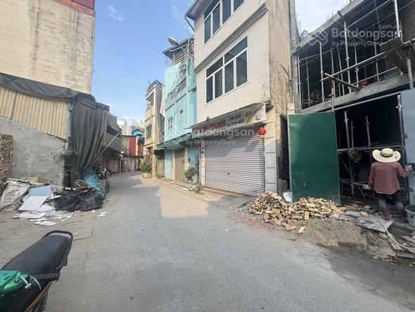 Cơ hội cho người mua hoặc đầu tư trân khát chân, 30m2,4 tầng, kinh doanh,ô tô giá chỉ 6.3 tỷ.