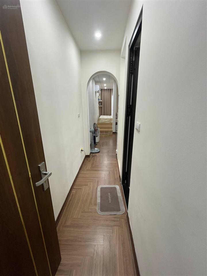 Cơ hội cho người mua hoặc đầu tư trân khát chân, 30m2,4 tầng, kinh doanh,ô tô giá chỉ 6.3 tỷ.