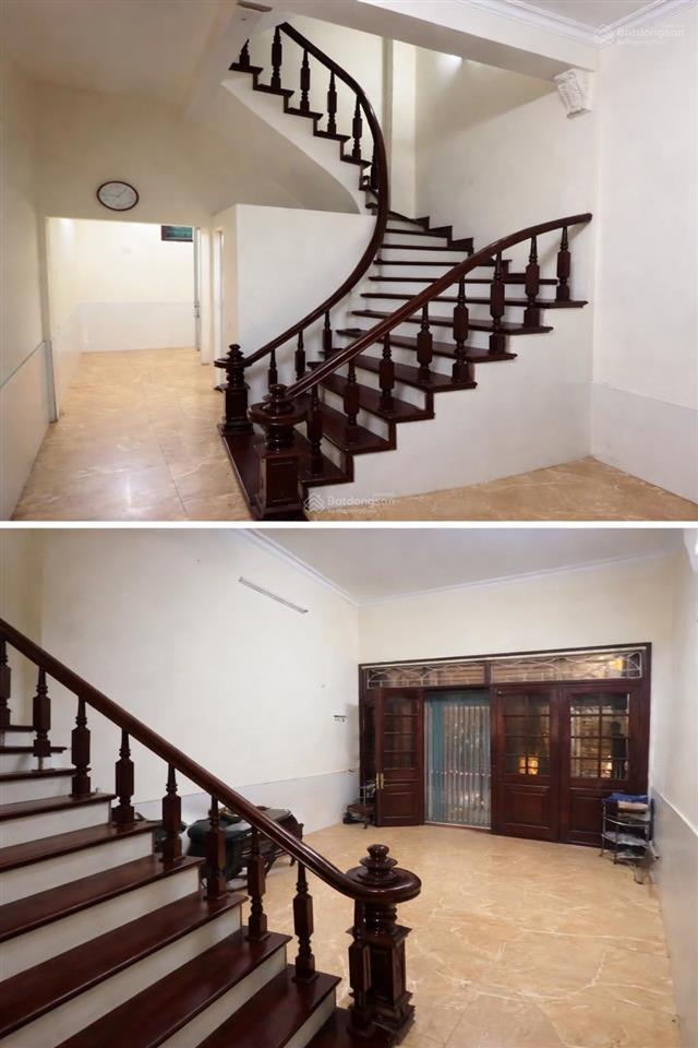 Vài bước ra phố lạc trung ngõ phân lô ô tô đõ cửa ở cực sướng 40m2,4 tầng, giá tốt.
