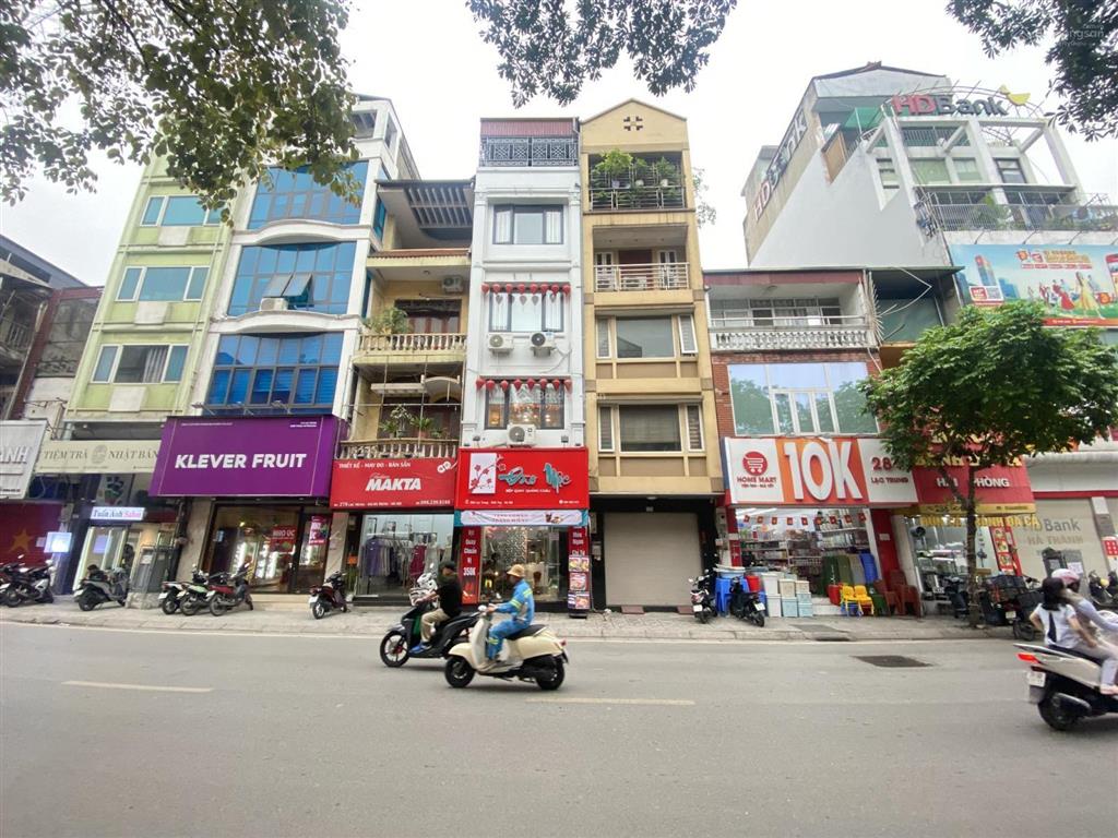 Vài bước ra phố lạc trung ngõ phân lô ô tô đõ cửa ở cực sướng 40m2,4 tầng, giá tốt.