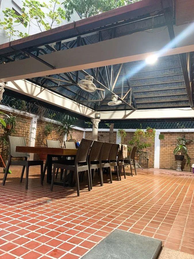BÁN BIỆT THỰ VIP DỊCH VỌNG – 271M2 – MT 17M – 5 TẦNG – SÂN VƯỜN ĐẲNG CẤP – 75 TỶ