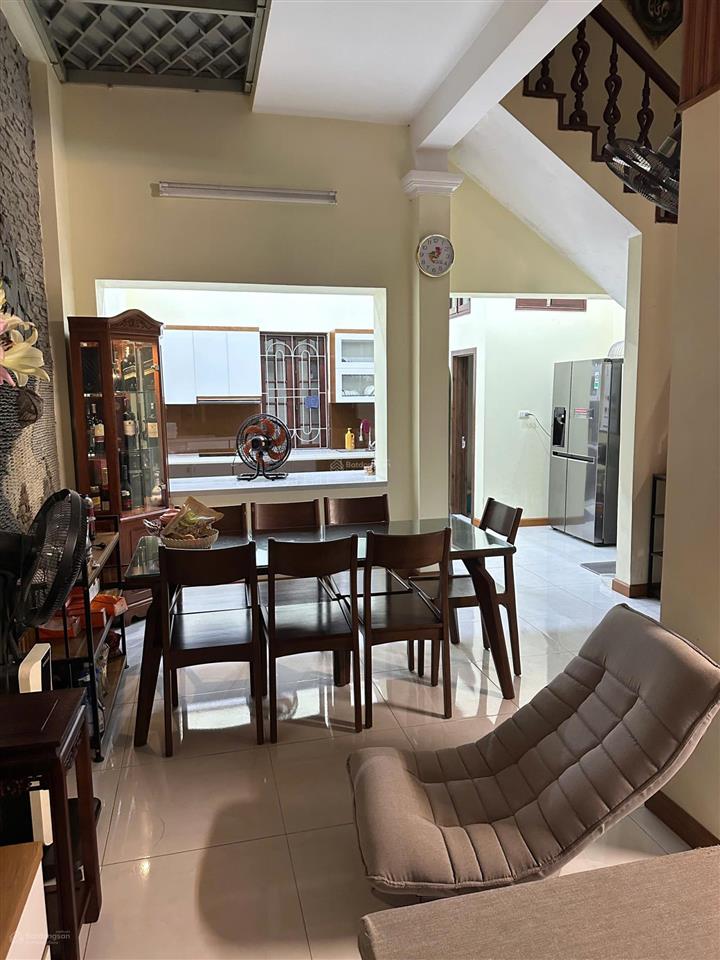Bán gấp liền kề phân lô lương thế vinh  thanh xuân 76m2 , 3 tầng , ô tô đỗ cửa giá 17.9 tỷ