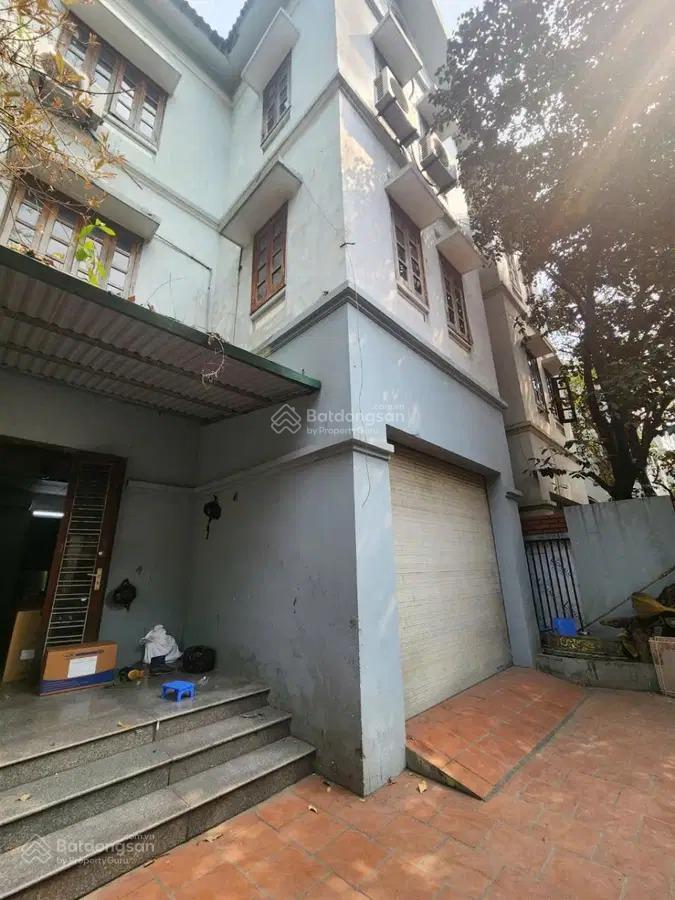 Bán biệt thự đại mỗ  nam từ liêm 170m2  mt 9,2m  cách lê quang đạo 800m, 32,5 tỷ