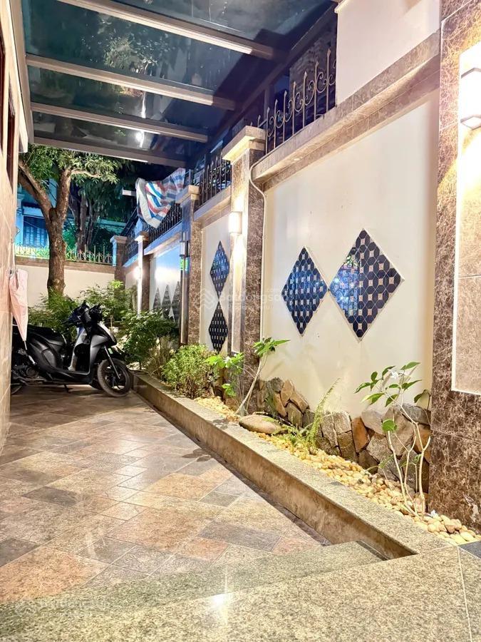 Bán biệt thự mễ trì thượng  nam từ liêm 127m2  mt 8 m  ô tô tránh  vỉa hè  37,5 tỷ
