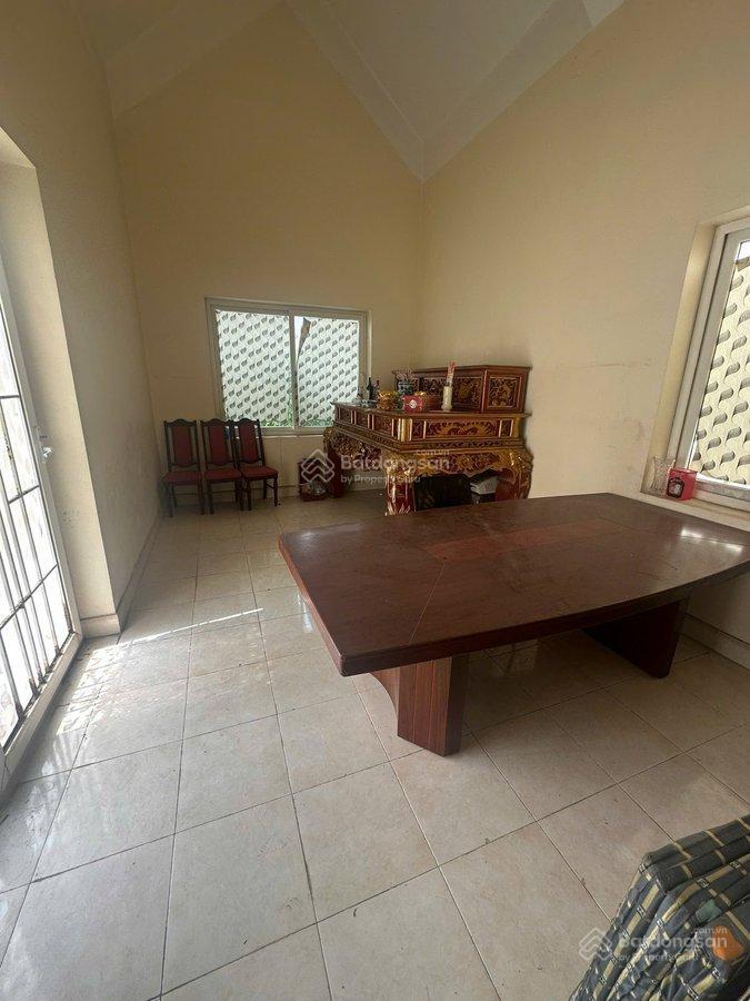 Bán biệt thự kđt tây mỗ, hữu hưng, 222m2, lô góc 3 mặt thoáng, mt 32m, giá chỉ 32.6 tỷ