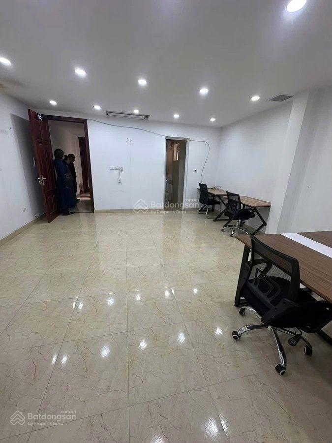 Bán liền kề phân lô trung kính  cầu giấy  82m  7 tầng  thang máy  44,5 tỷ