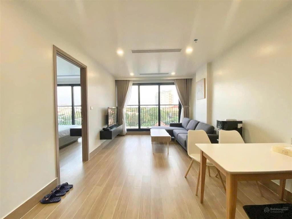 Căn hộ 1pn ban công 50m2, full nội thất cao cấp ngay 3/2 quận 10