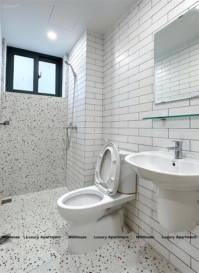 Căn hộ mới xây, full nội thất ngay vòng xoay dân chủ cmt8, quận 3