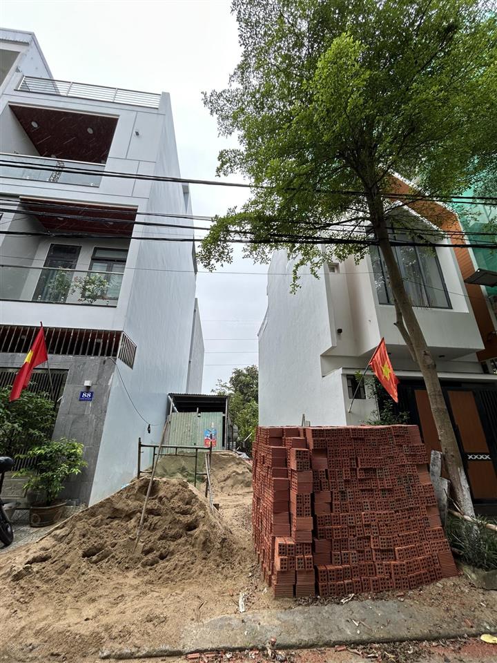 Bán đất dương trí trạch đường 5.5m cách biển 300m đi bộ chỉ 9.8 tỷ
