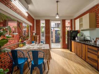 Bán homestay 4pn mới tinh 2tầng đường tân thái 9 95m2 ngang 5 chỉ 11.5tỷ, gần bãi tắm mân thái