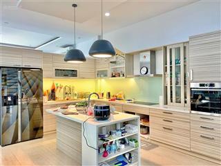 Villa 4 tầng lô góc ngay biển mỹ khê dt 217m2 8.6*25m dòng tiền gần 1 tỷ/năm chỉ 22.6 tỷ