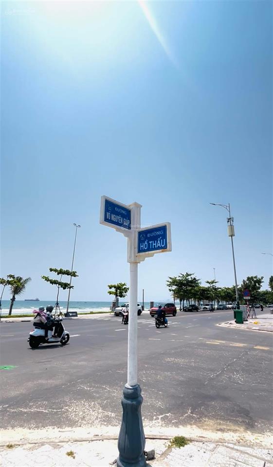 Bán 240m2 ngang 15m đường hồ thấu 11m thông ra biển mỹ khê, cách biển 150m