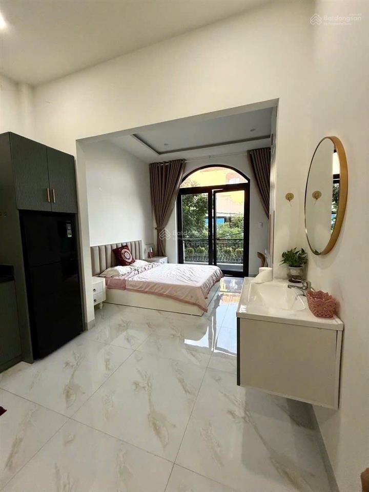 Vị trí vàng đối diện chợ bắc mỹ an căn hộ 3 tầng 2 mặt tiền đường 7m5 dt lớn 150m ngang 7m5