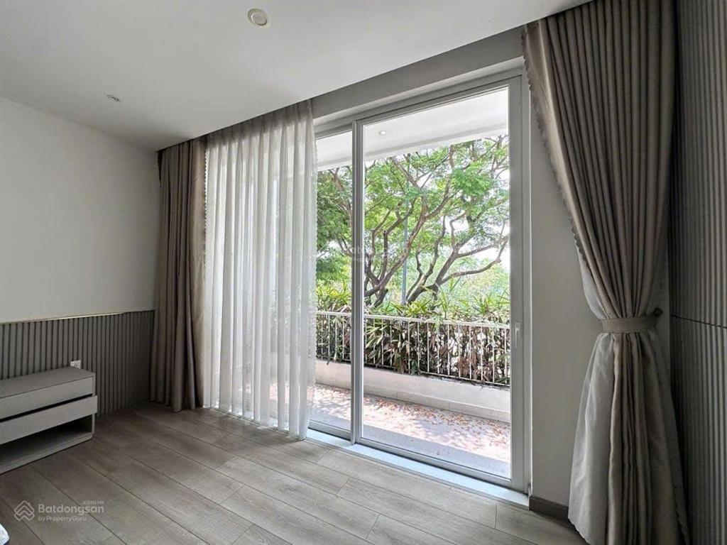 Hạ 1 tỷ bán gấp biệt thự 3 tầng view sông hải châu mt đường 10m5 thăng long  vị trí cực đẹp