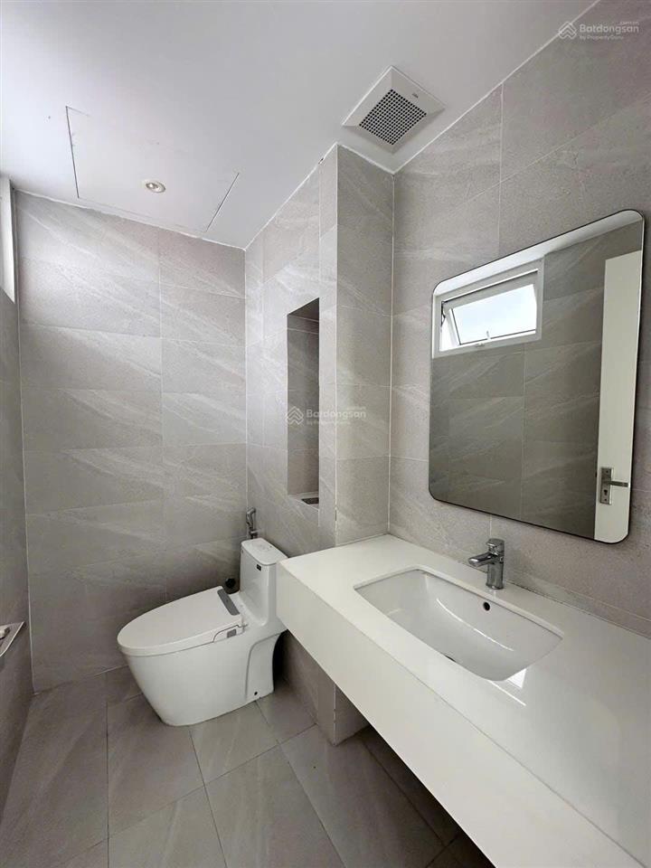 Hạ 1 tỷ bán gấp biệt thự 3 tầng view sông hải châu mt đường 10m5 thăng long  vị trí cực đẹp