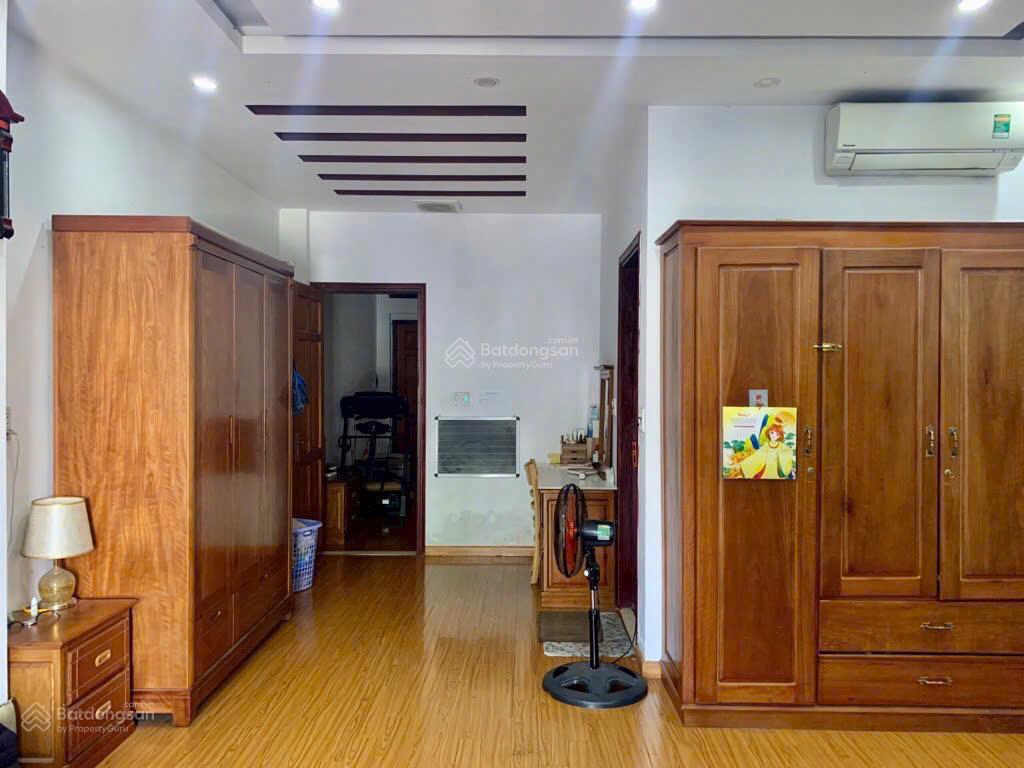 Siêu phẩm 4 tầng full nội thất xịn xò mặt tiền đường 10m5 hà huy tập