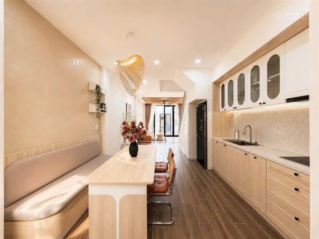 Kiệt 2 ô tô tránh 6m 3 tầng full nội thất hoàng diệu, hải châu chỉ 5tỷx