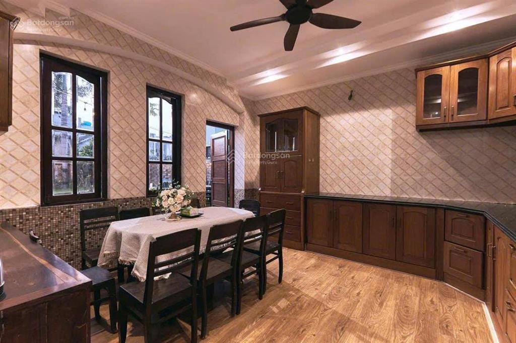 Villa phố tây an thượng dt khủng 871m ngang 19m 3 tầng cổ điểndòng tiền 300tr/1 tháng