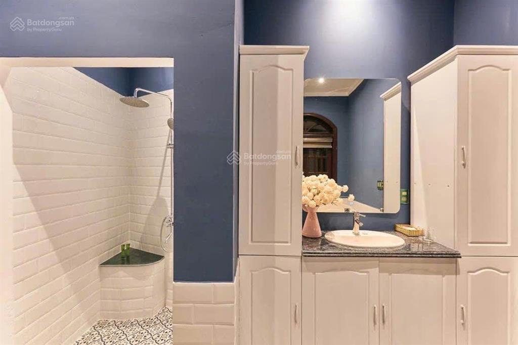 Villa phố tây an thượng dt khủng 871m ngang 19m 3 tầng cổ điểndòng tiền 300tr/1 tháng