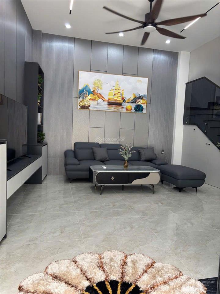 Siêu phẩm 3 tầng mới keng full nội thất đường tiểu la hải châu chỉ 5ty4x cách đường 40m