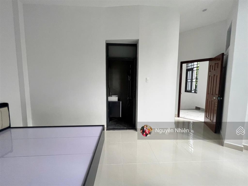 Nhỉnh 6 tỷ góc 2mt  ngay chợ hiệp phú  119m2  1t1l 3pn3wc sân đậu oto