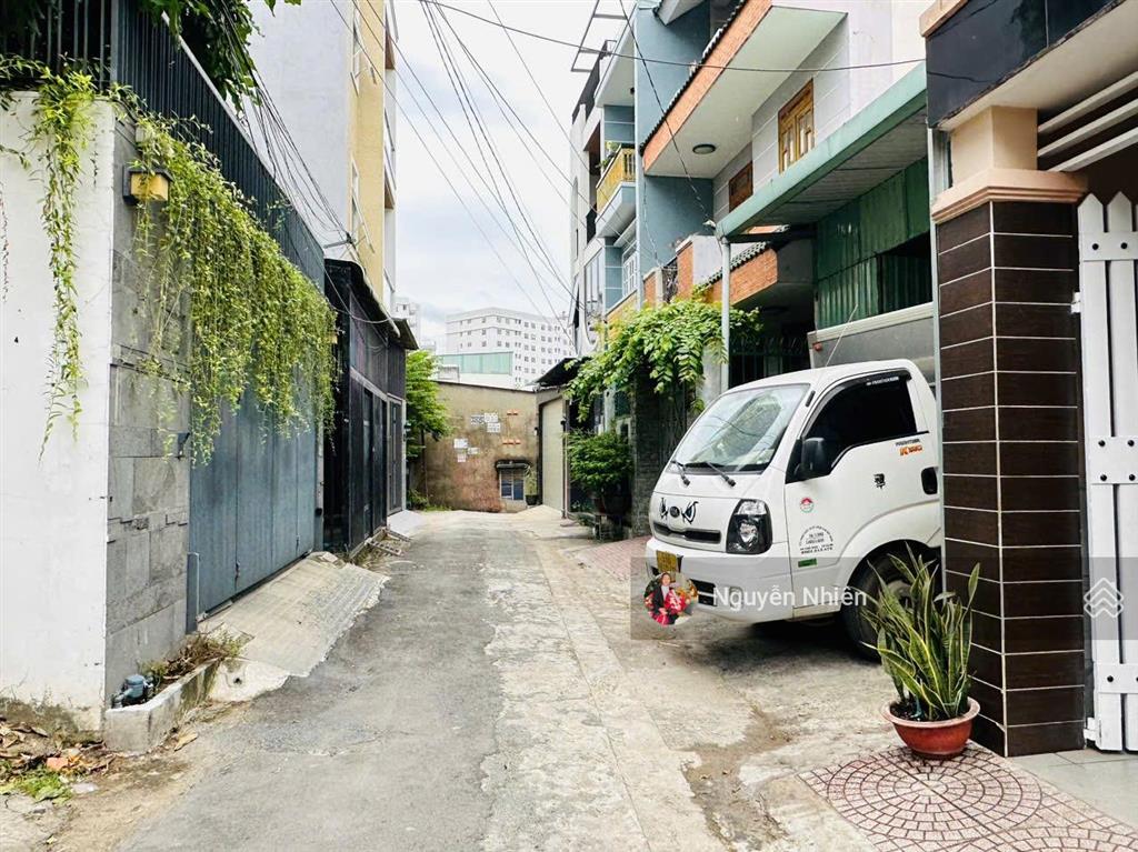 Ngay metro đường số 3 trường thọ  98m2 ngang 6m  4 tầng mới  4pn5wc  nội thất như hình