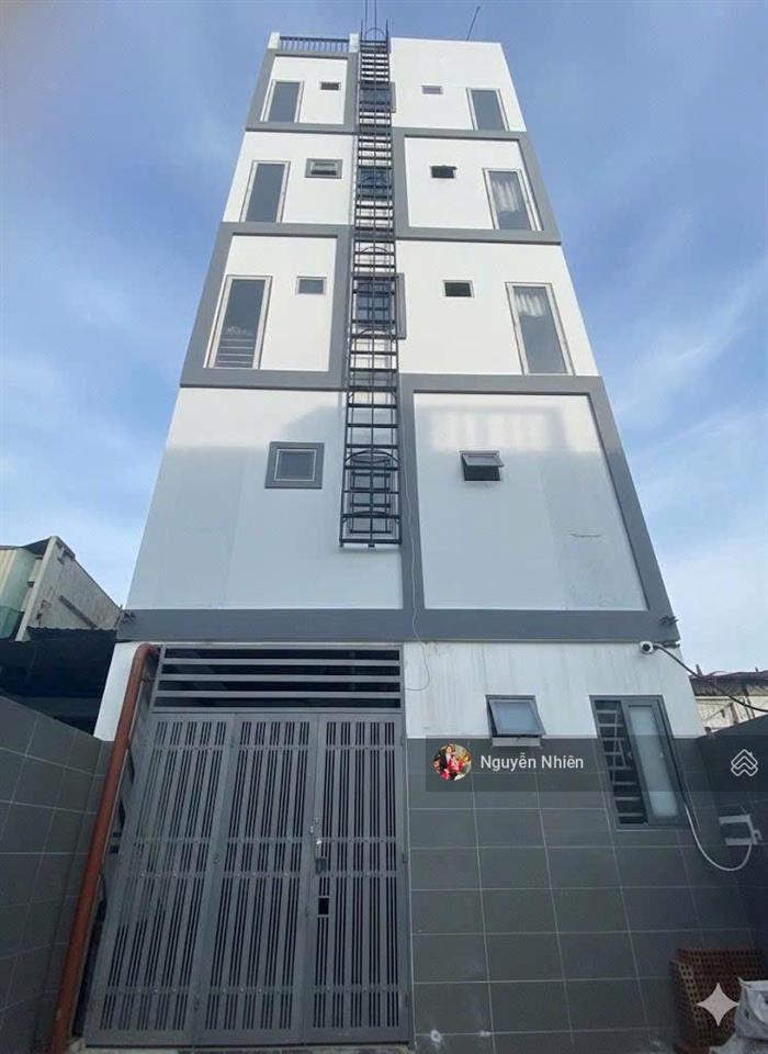 Thu nhập 1.7 tỷ/năm (8.5%) siêu khủng chdv mới tinh 33 phòng 6 tầng, thang máy gần ngã 4 thủ đức